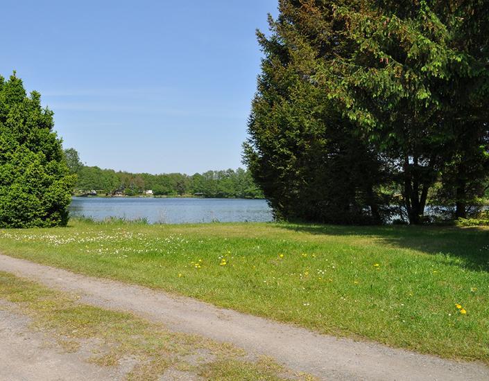 Ferienpark Tannenbruchsee Neustadt am Rubenberge Ngoại thất bức ảnh