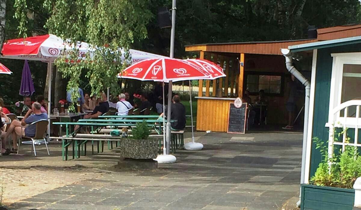Ferienpark Tannenbruchsee Neustadt am Rubenberge Ngoại thất bức ảnh